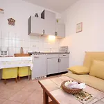 Апартаменти By The Sea Okrug Gornji, Ciovo - 8441
