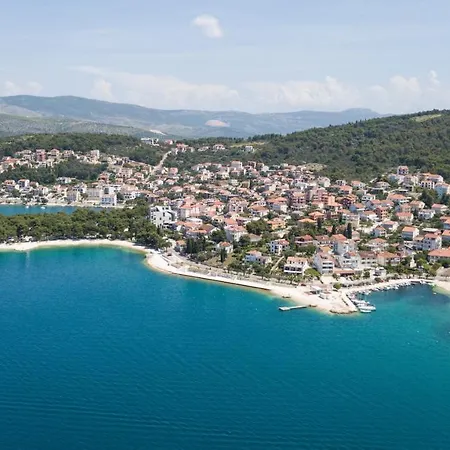 Apartment By The Sea Okrug Gornji, Ciovo - 8441