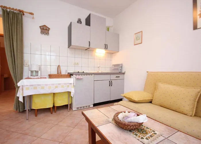 Appartement By The Sea Okrug Gornji, Ciovo - 8441